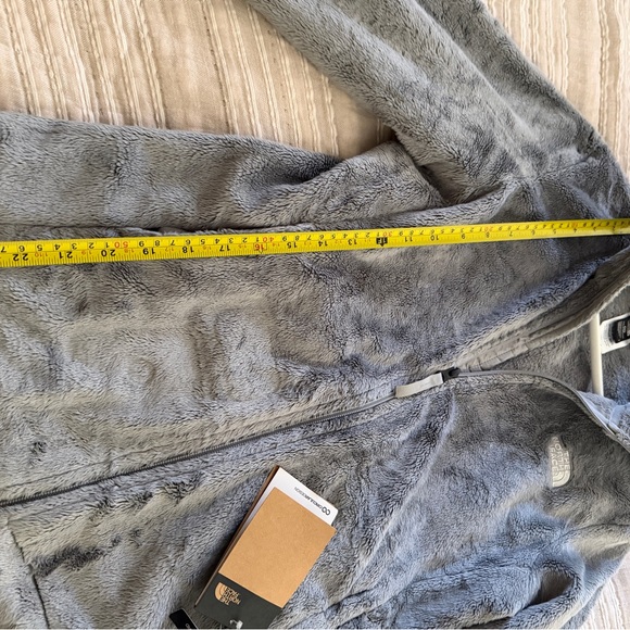 The North Face Women's Gray Fleece - Picture 7 of 10